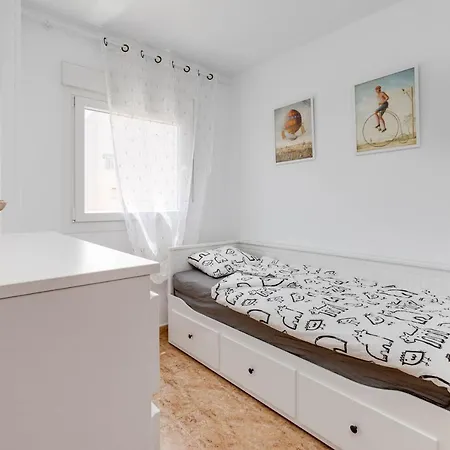 アパート A Bright And Cozy Right Next To The Sea